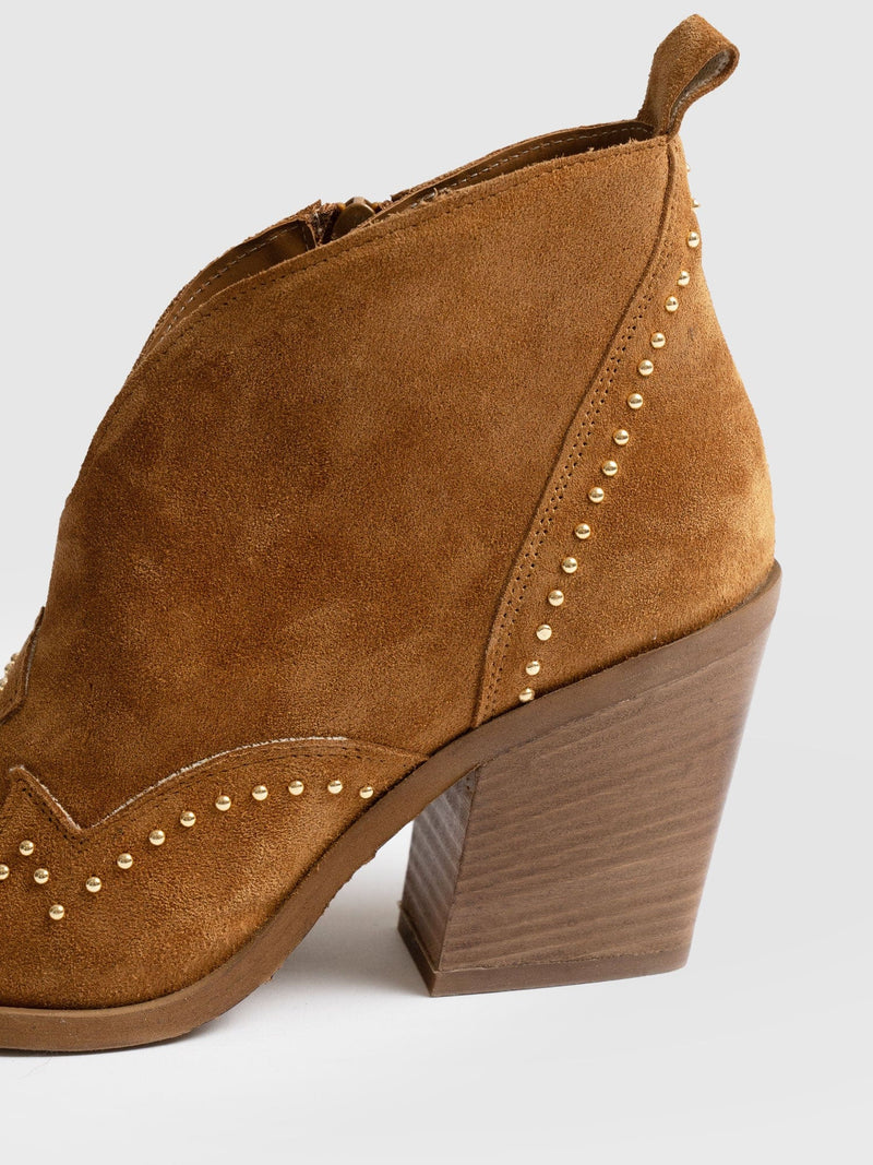 Dallas Studded Ankle Boot Tan - Women's Leather Boots | Saint + Sofia® USA