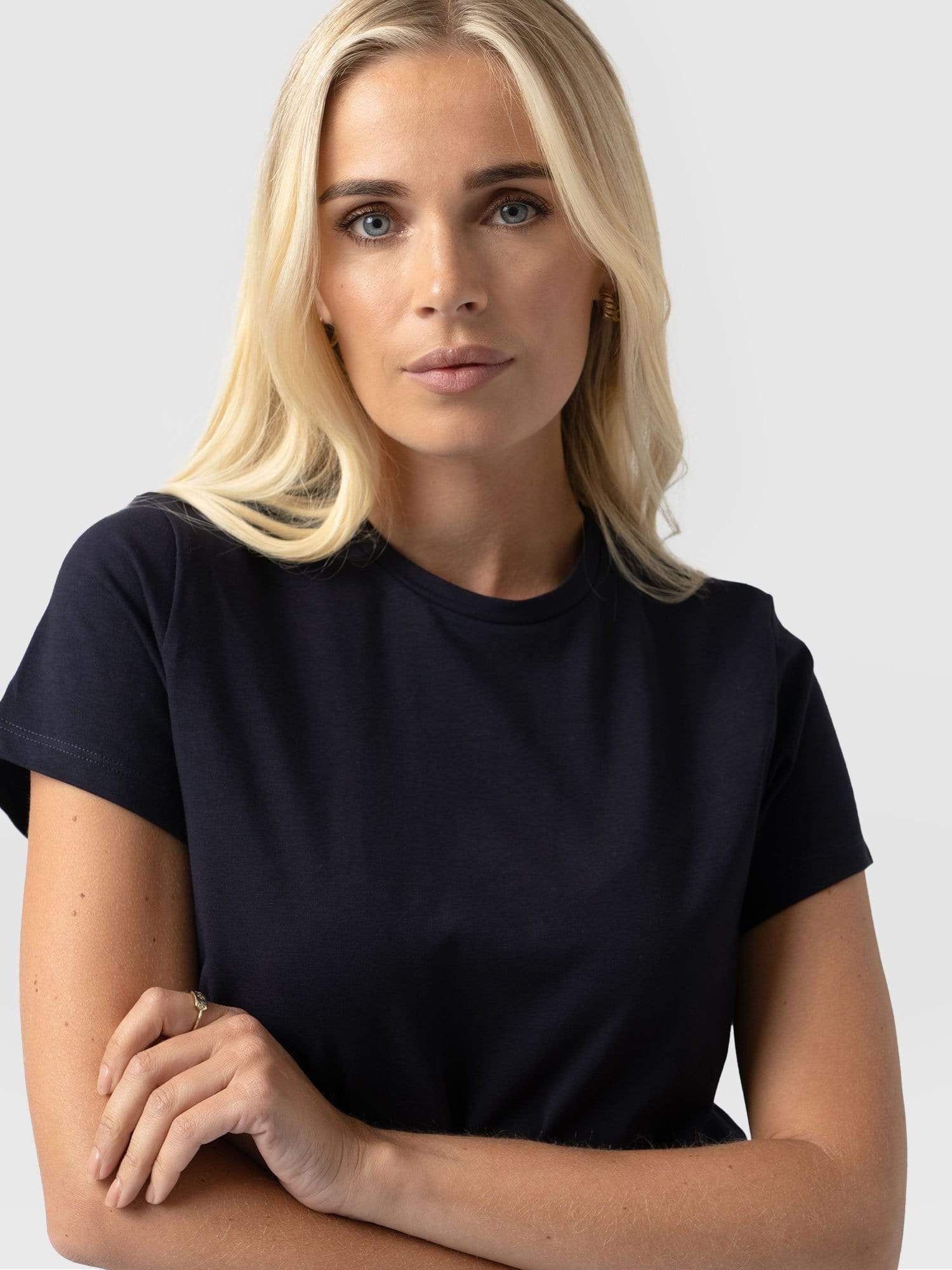 Easy Tee Navy - Women's T-Shirts | Saint + Sofia® USA