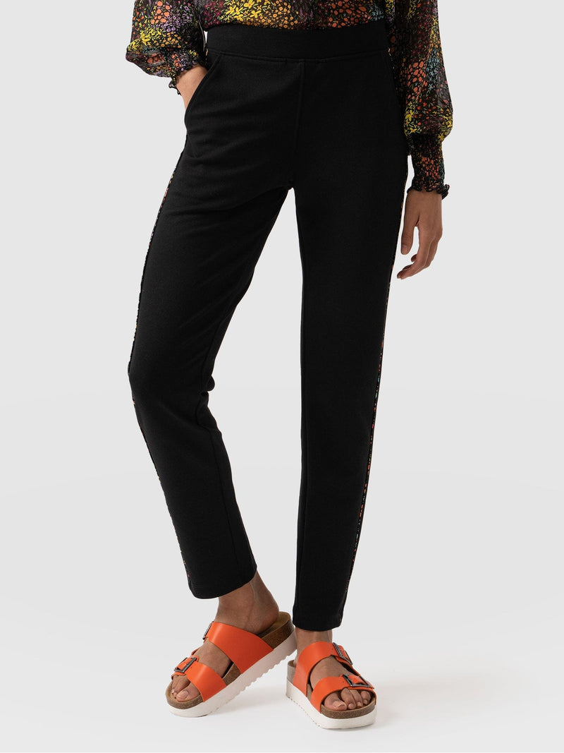 Finsbury Pant Black Ditsy Floral - Women's Pants | Saint + Sofia® USA