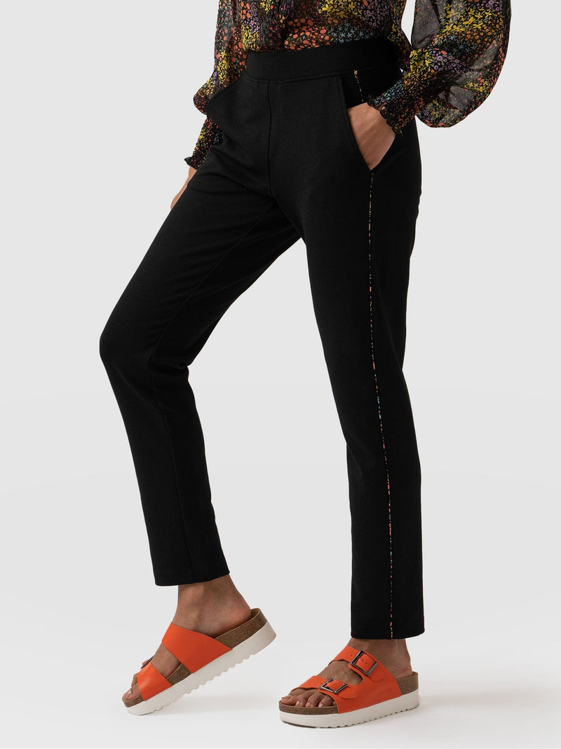 Finsbury Pant Black Ditsy Floral - Women's Pants | Saint + Sofia® USA