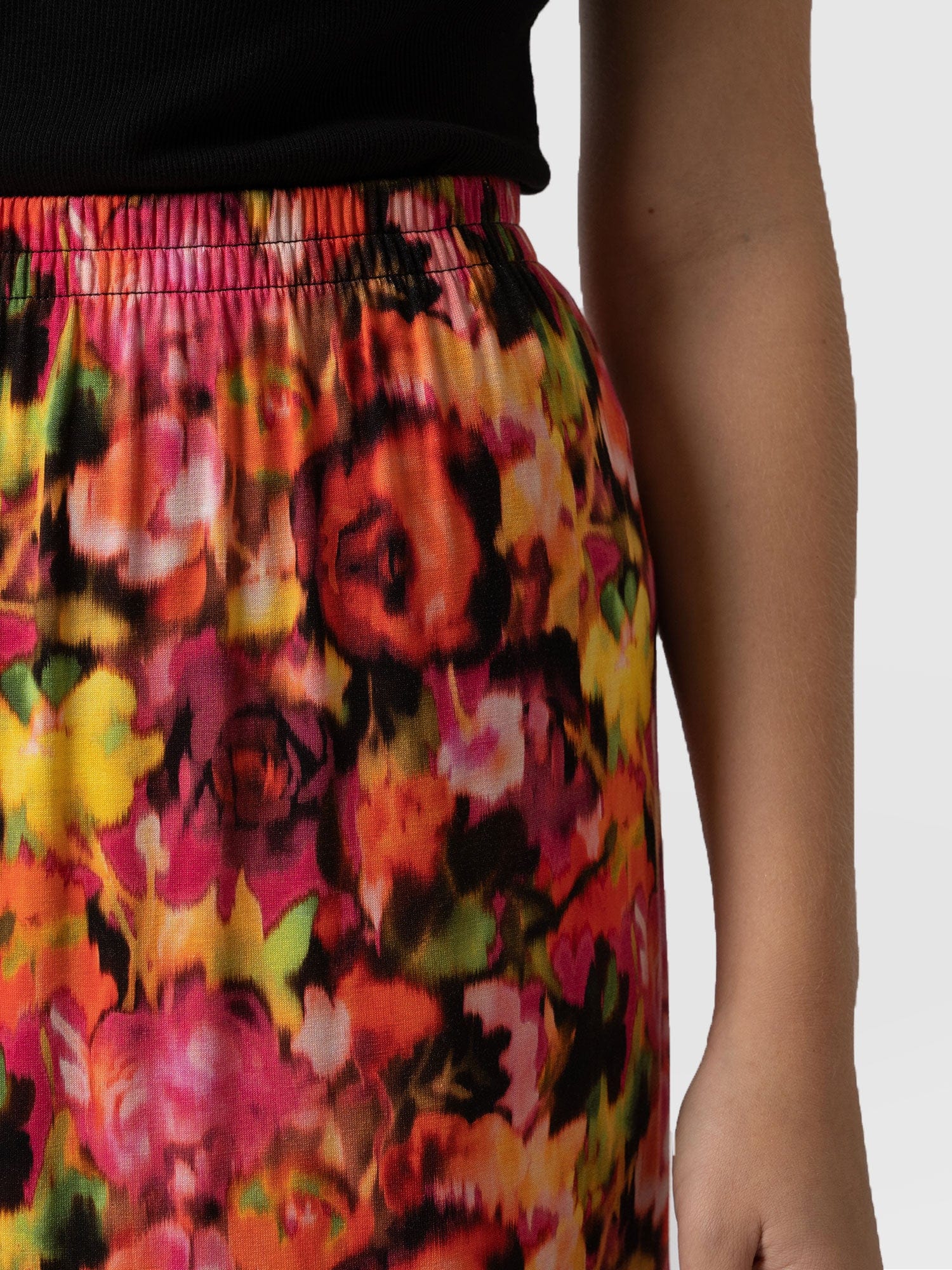 Greenwich Skirt Floral Haze - Women's Skirts | Saint + Sofia® USA