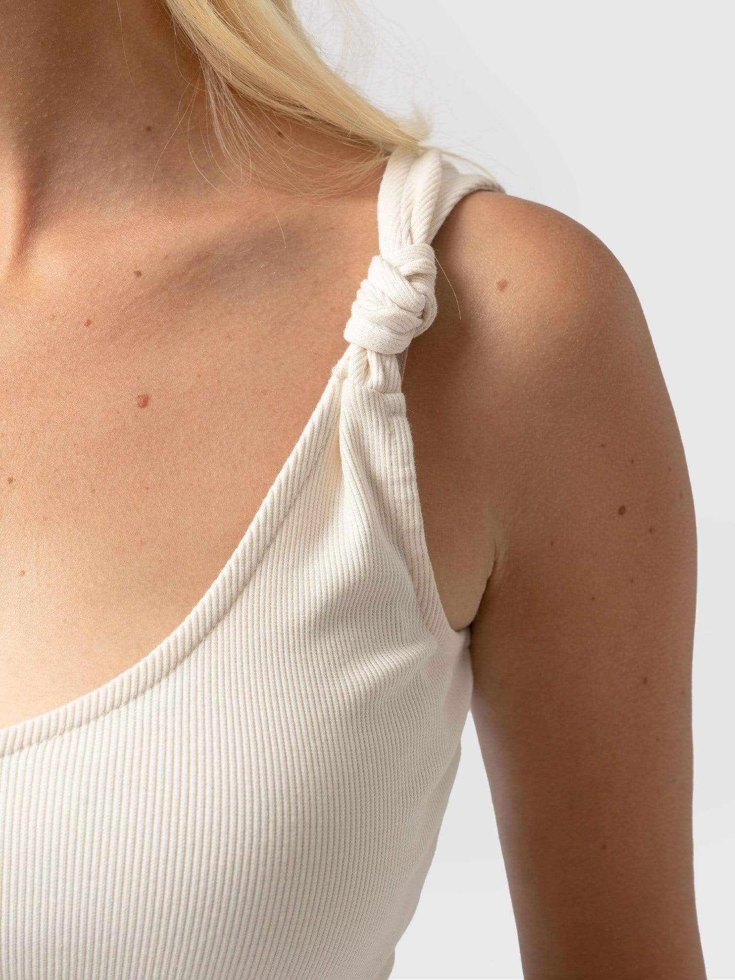 Knot Vest Rib Cream - Women's Vests | Saint + Sofia® USA