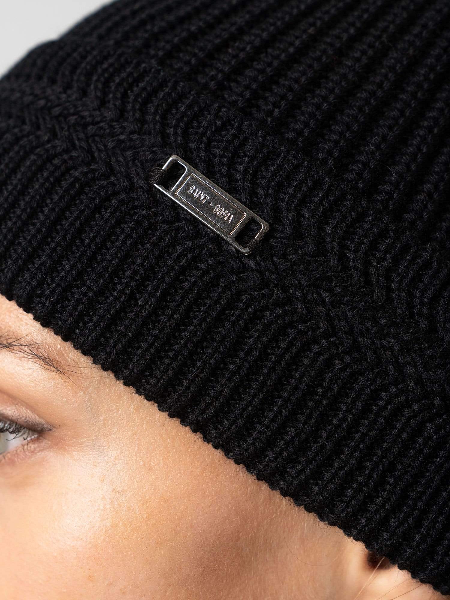 Merino Beanie Black - Women's Beanies | Saint + Sofia® USA