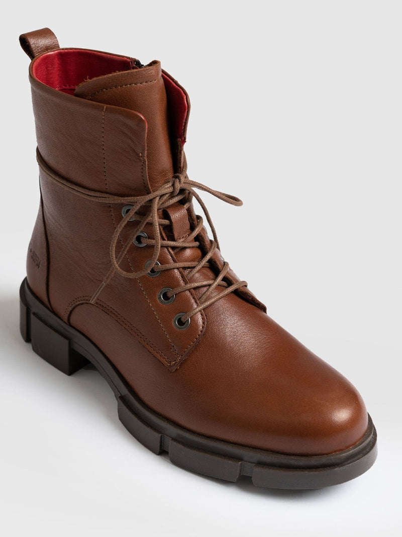 Noho Boot Brown - Women's Leather Boots | Saint + Sofia® USA