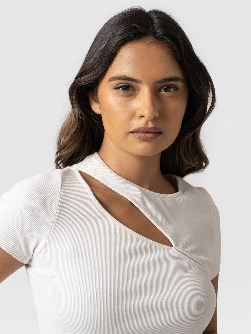 Reveal Tee Cream - Women's T-shirts | Saint + Sofia® USA