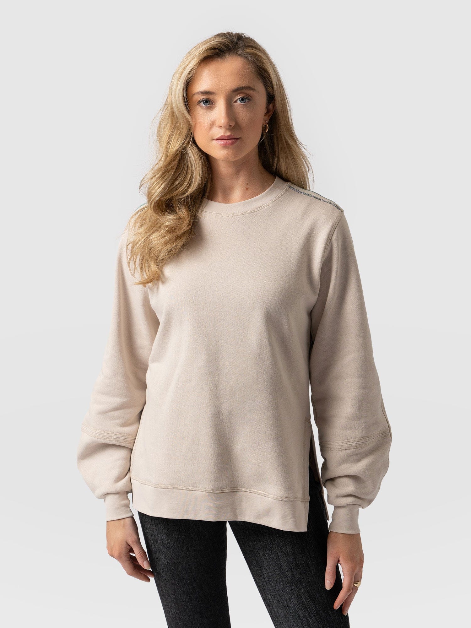 Pale 2024 beige pullover