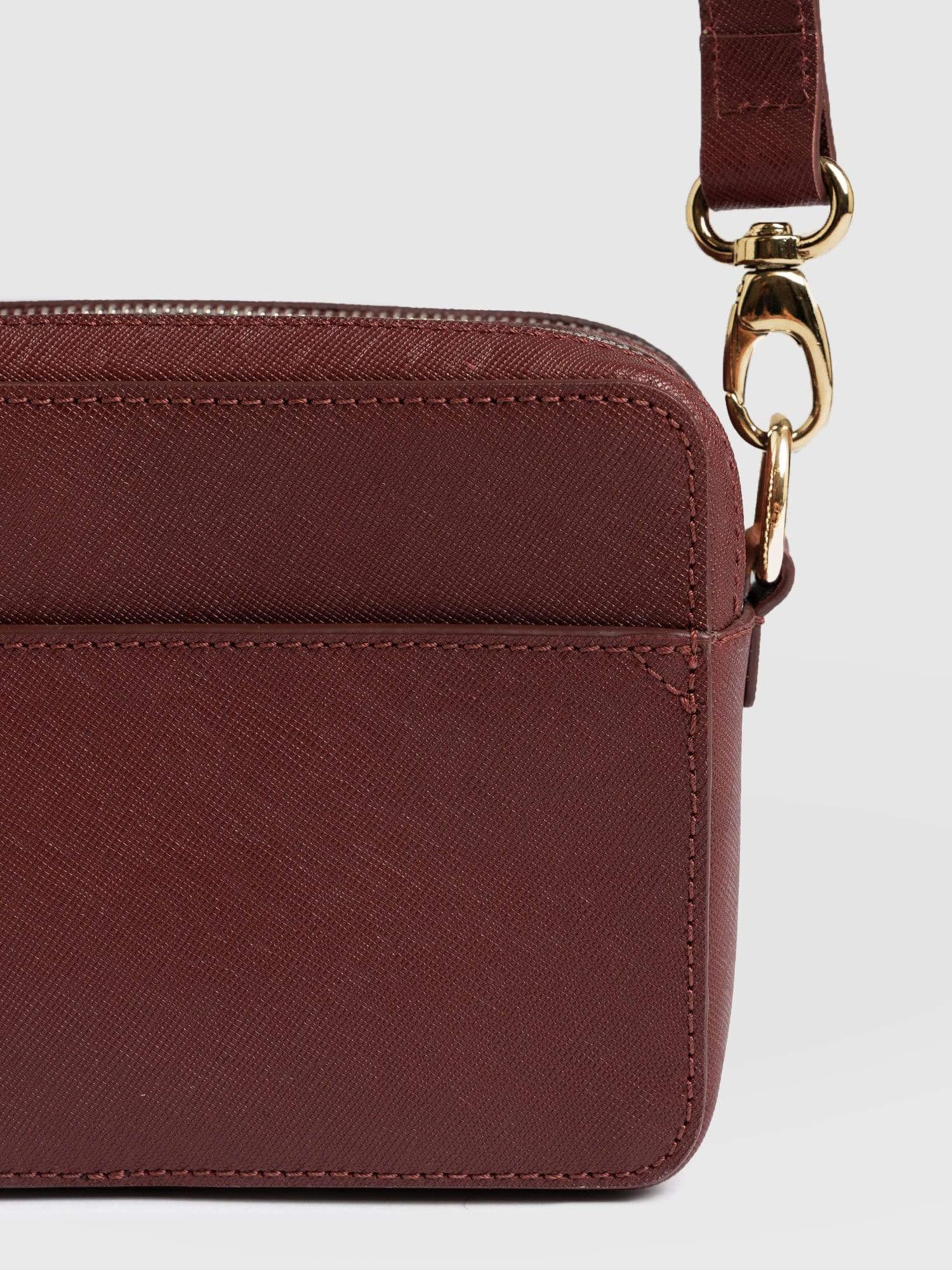 Saffiano Handbag Burgundy - Women's Leather Bags | Saint + Sofia® USA