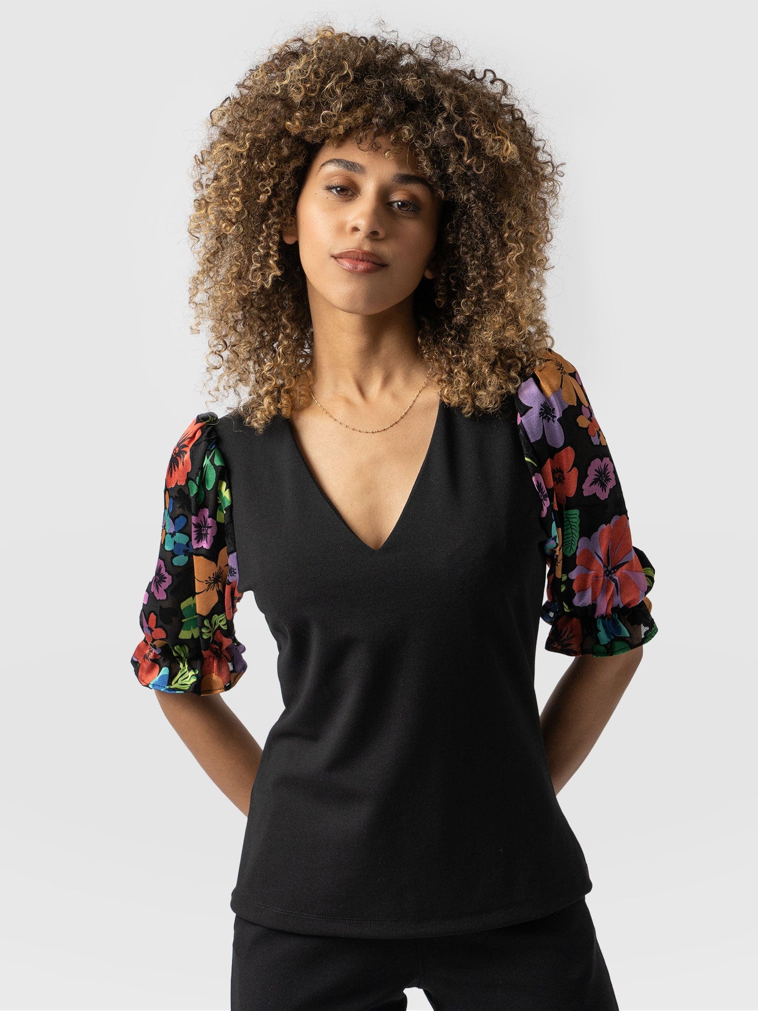 Tori Puff Sleeve Top Black Pop Floral - Women's Tops | Saint + Sofia® USA