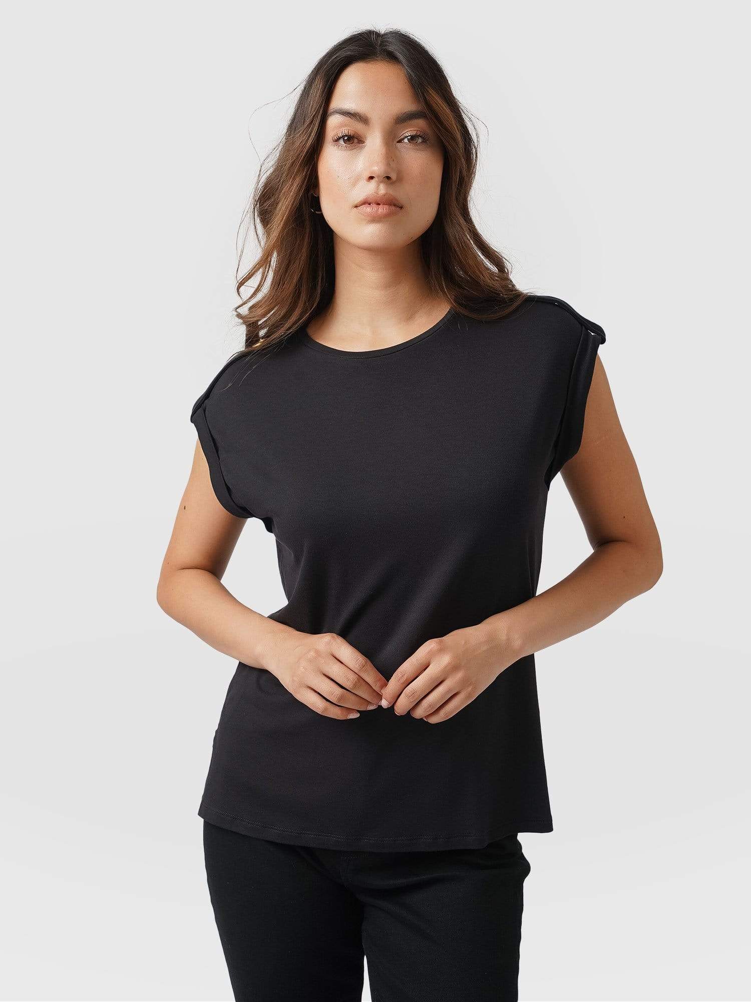 Turn-Up Tee Black - Women's T-Shirts | Saint + Sofia® USA