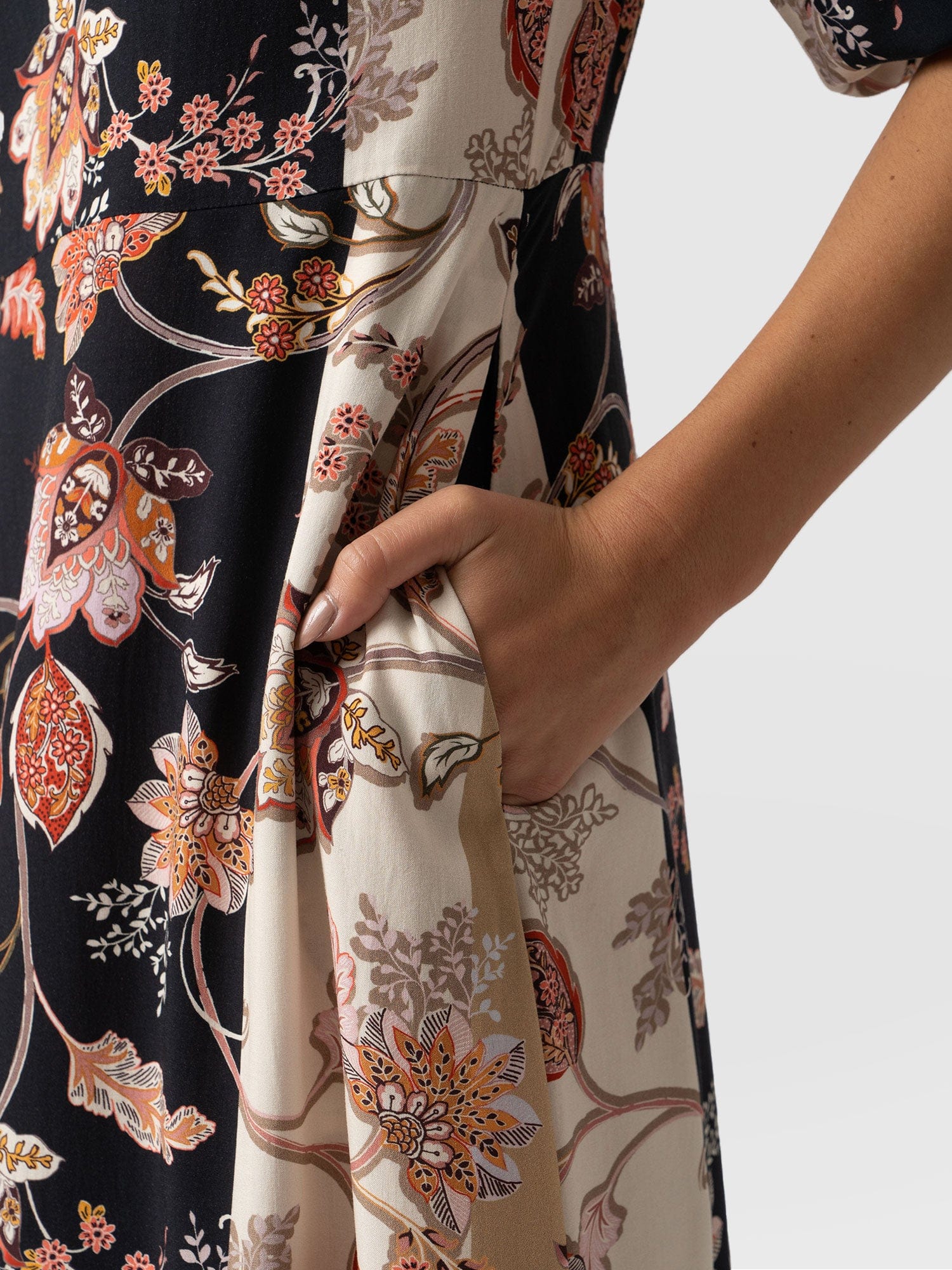 Wren Dress Paisley Stripe - Women's Dresses | Saint + Sofia® USA